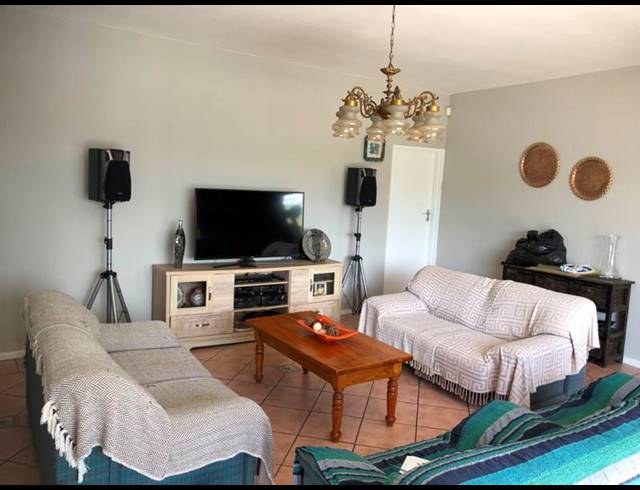 5 BEDROOM HOUSE FOR SALE IN GLENVISTA